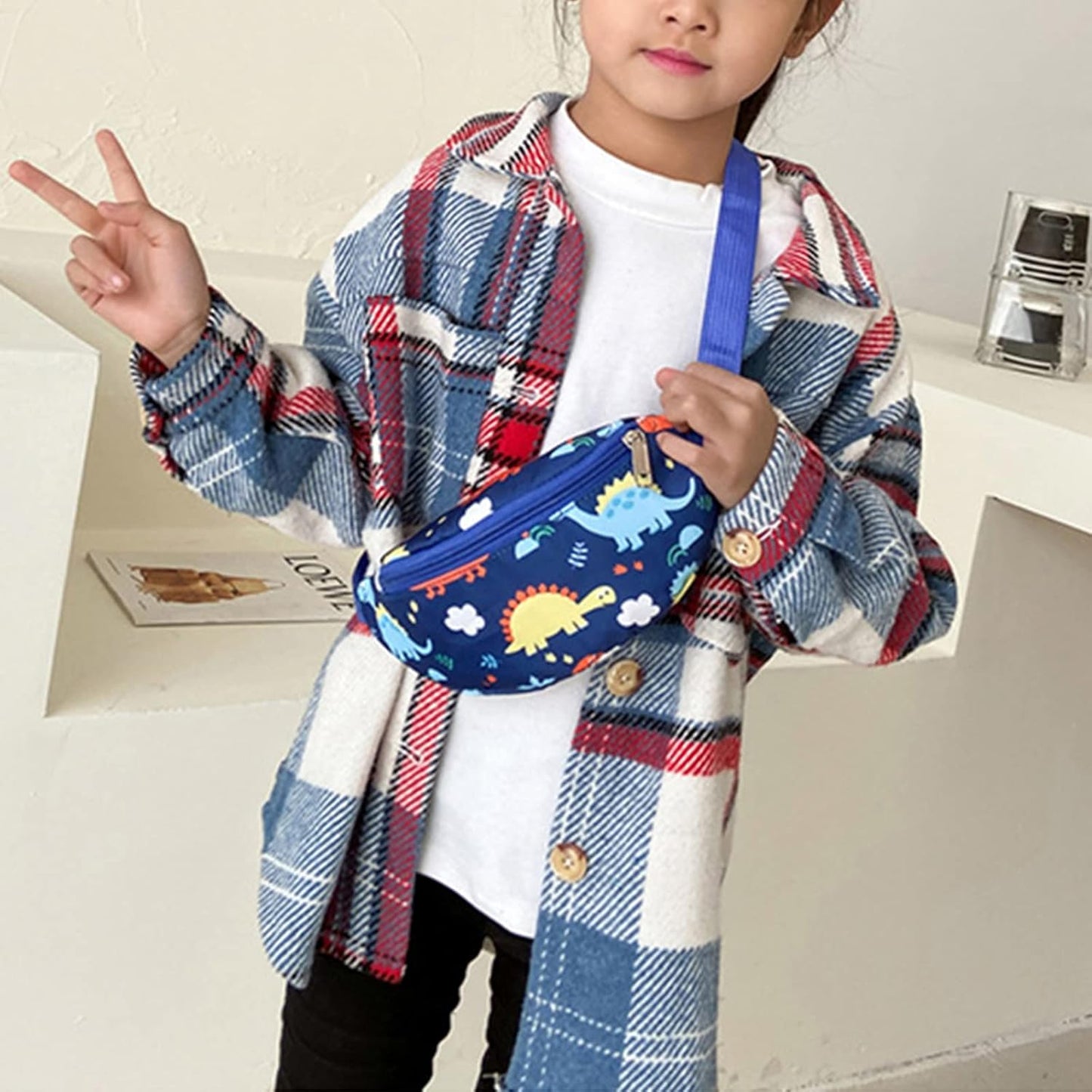 sac-banane-enfant-dinosaure-poitrine