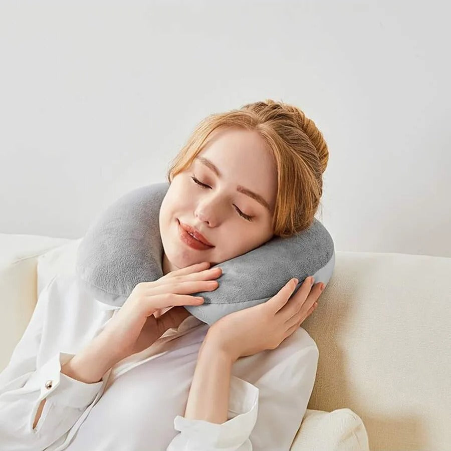 Coussin-Avion-Confort-Voyages-femme