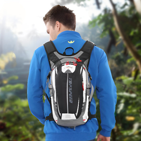 Sac-a-dos-pour-randonnee-plus-homme-sortie