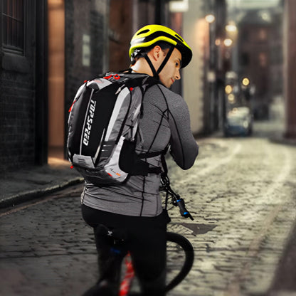Sac-a-dos-pour-randonnee-plus-homme-velo