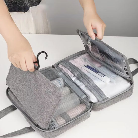 Trousse-de-toilette-a-suspendre-TravelHook-pliable