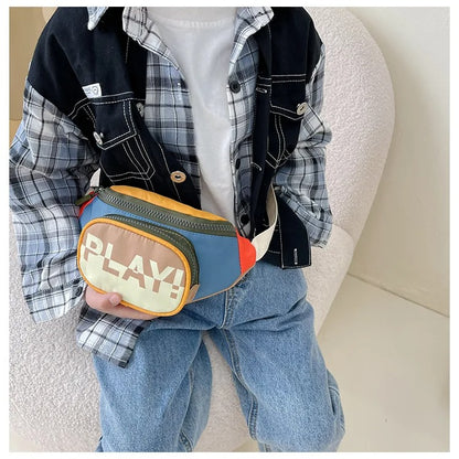garçon avec banane enfant mode play a la taille