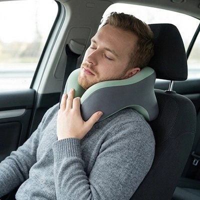 coussin voyage vert