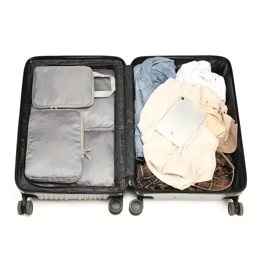 cube de compression voyage dans une valise