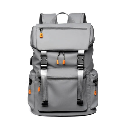petit-sac-a-dos-mini-voyageur-gris-2