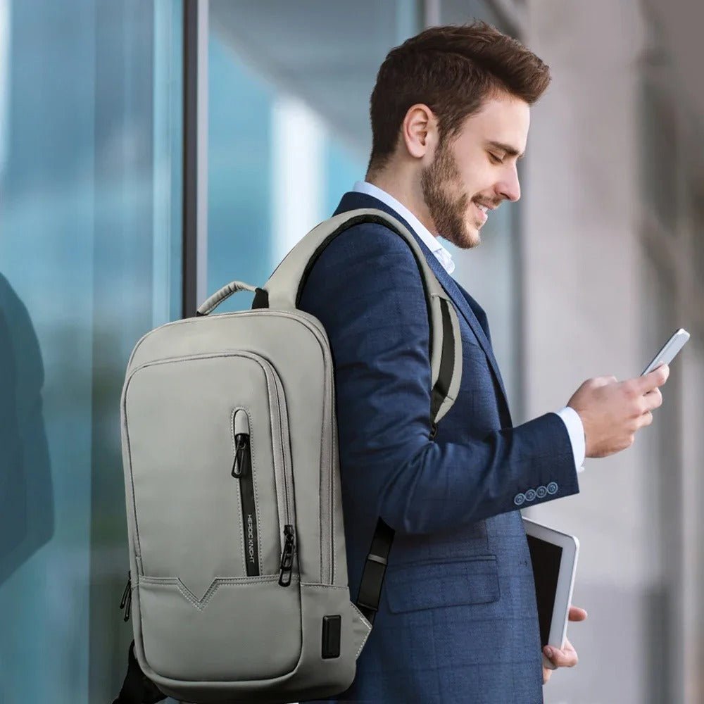 SAC À DOS ORDINATEUR - MINIMALISTE ET ÉTANCHE - Parents explorateurs