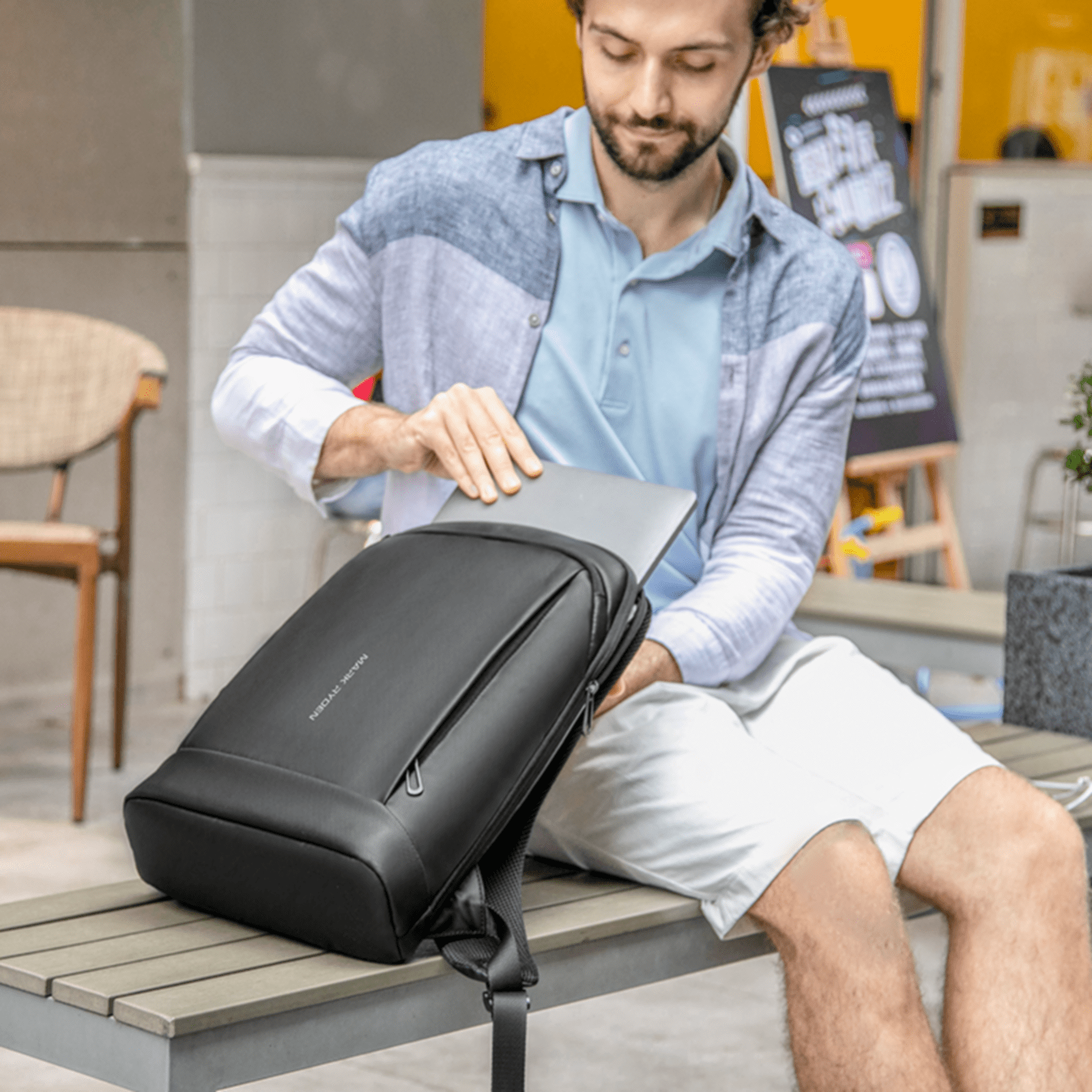 sac a dos ordinateur minimaliste et etanche pratique