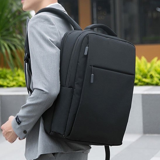 SAC A DOS ORDINATEUR PORTABLE ÉLÉGANCE PROFESSIONNELLE