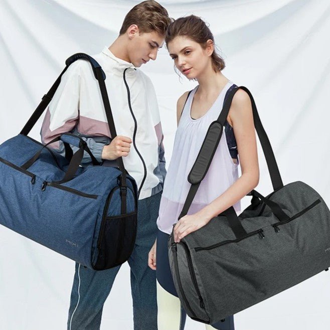 homme et femme avec sac de voyage convertible grande capacité en bandoulière