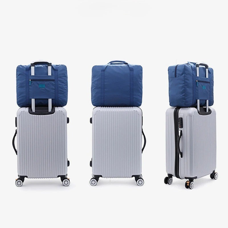 trois vues de sac voyage pliable sur valise