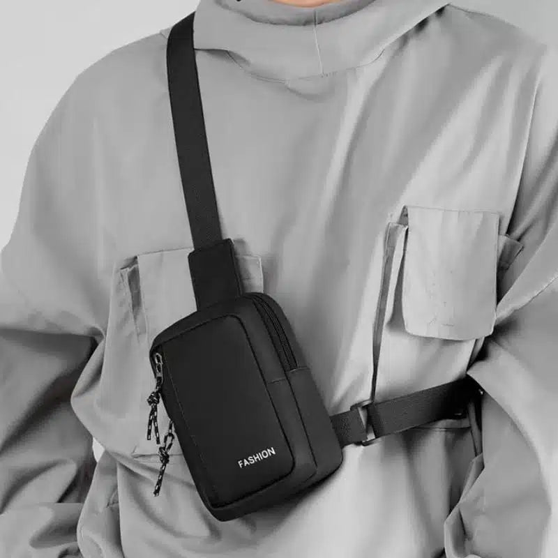 sacoche-homme-poitrine-compacte-noire-joli-pratique
