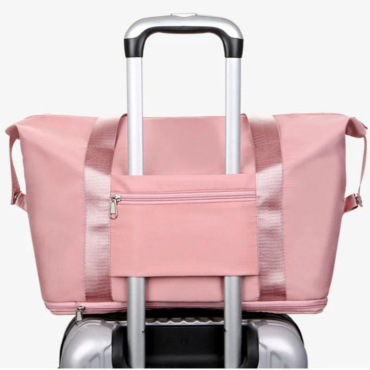 vue arriere week end bag sur une valise