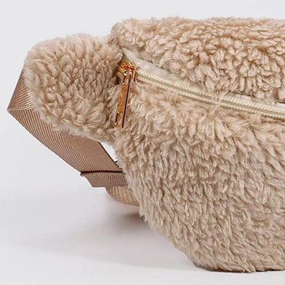 zoom sac banane moumoute en fourrure
